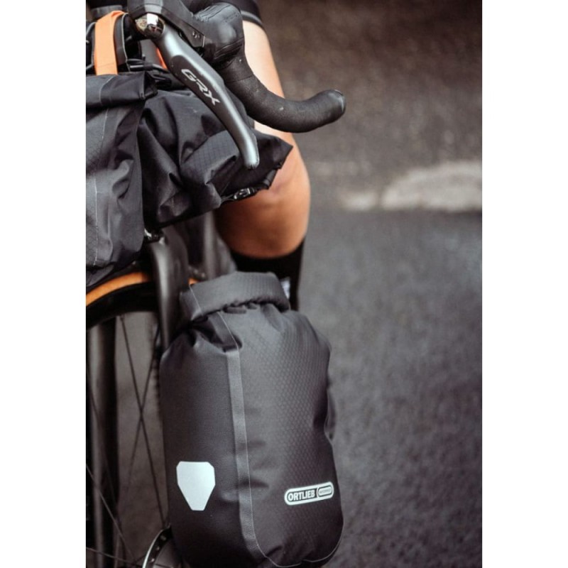 ortlieb-torba-na-widelec-fork-pack-matt-black-3-2l (5).jpg