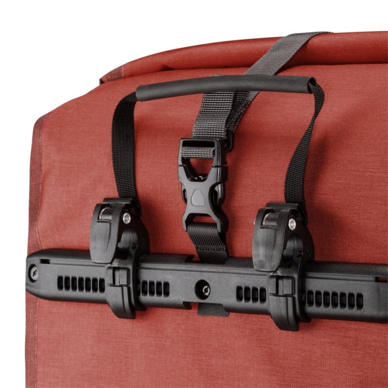sakwy-tylne-ortlieb-back-roller-plus-czerwone-40l-5.jpg