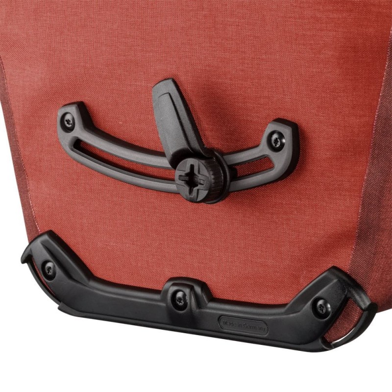 sakwy-tylne-ortlieb-back-roller-plus-czerwone-40l-6.jpg