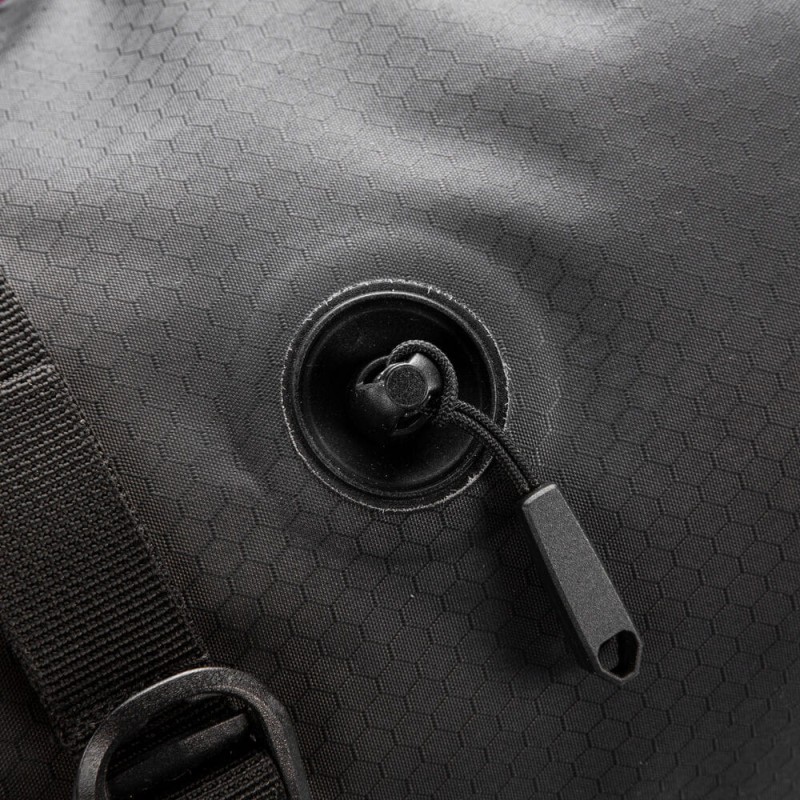 ortlieb-torba-bike-packing-podsiodlowa-seat-pack-czarna-6