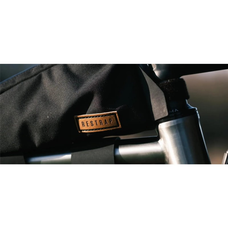 restrap-carry-everything-top-tube-bag-2-172812-f-sk6-w1550-h1080_8.jpg
