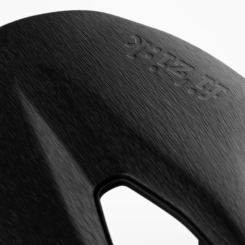 fizik_06_full_carbon_shell_and_rails_saddle_with_injected_padding_140_mm_1_1.jpg