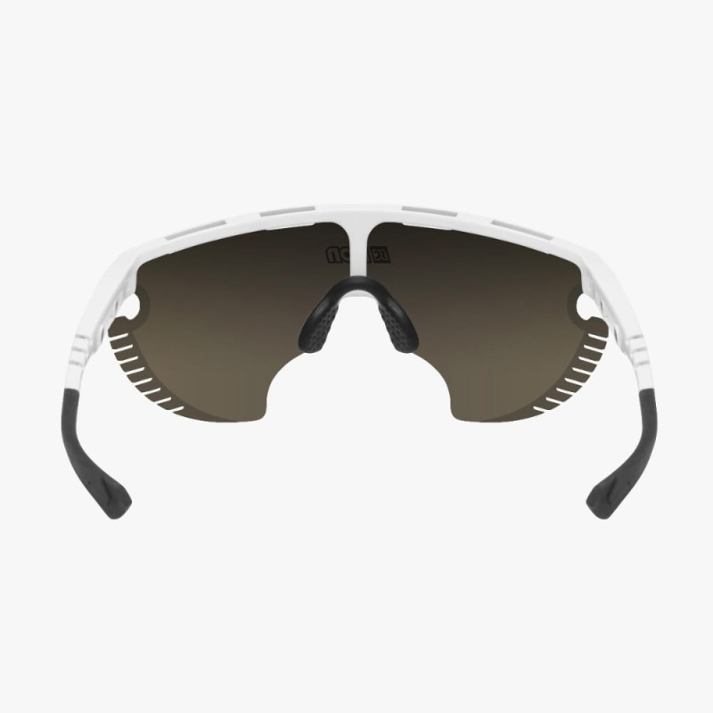 ey30070800-aerowing-lamon-back.jpg