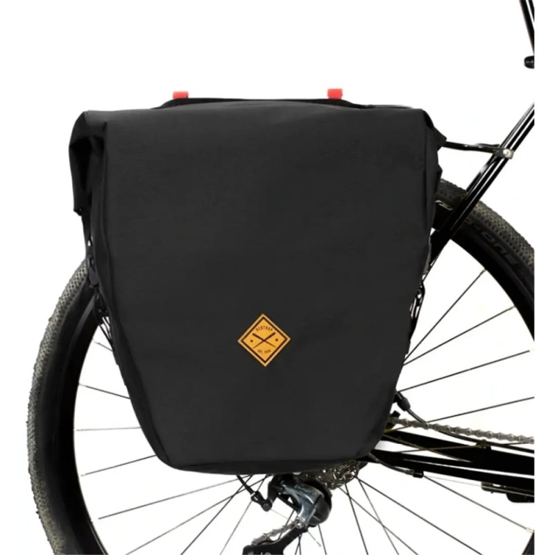 restrap-expedition-pannier-2-172851-f-sk6-w1550-h1080_7.jpg