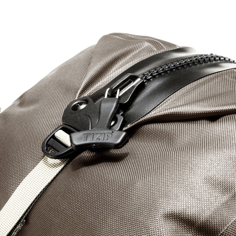 038ab95f59e6374e3985bbfa896cf5a2