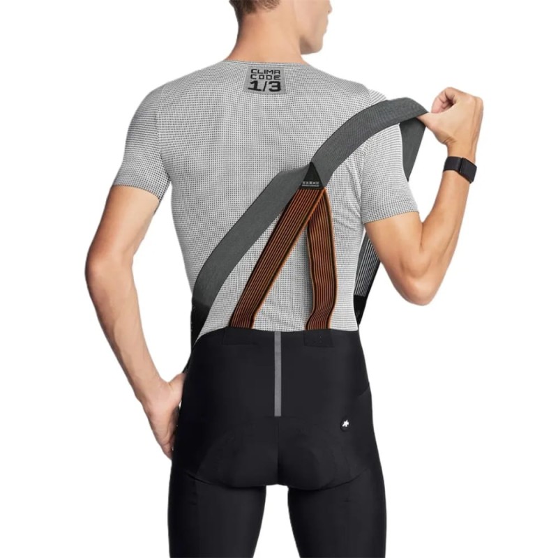 assos-summer-ss-skin-layer-p1-2-211168-f-sk6-w1550-h1080_6.jpg