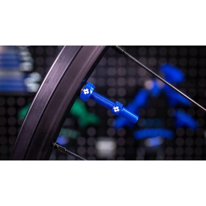 Blue_V2_Valve_-_MR5_4743_1_1_950x_crop_center.jpg