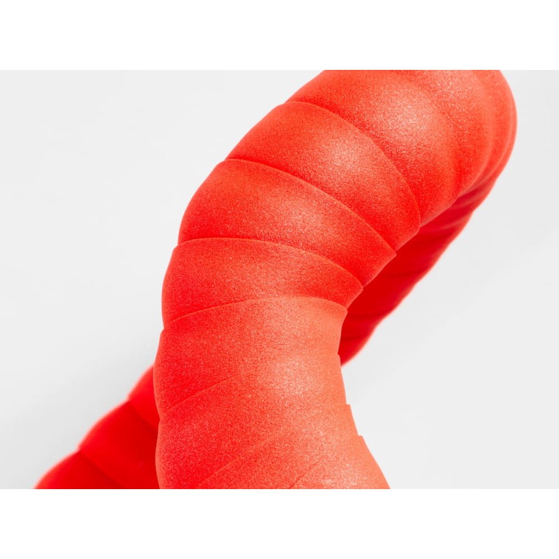 TrekGelCorkHandlebarTape-47893-C-Alt1.jpg