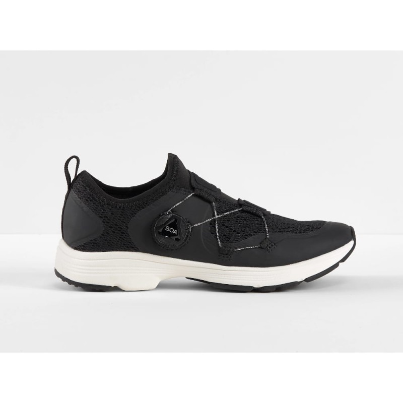 buty-rowerowe-do-spinningu-bontrager-cadence-czarno-białe-5.jpg