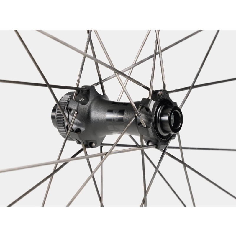 BontragerParadigmPro30TLRDiscRoadWheel-45514-A-Alt2.jpg
