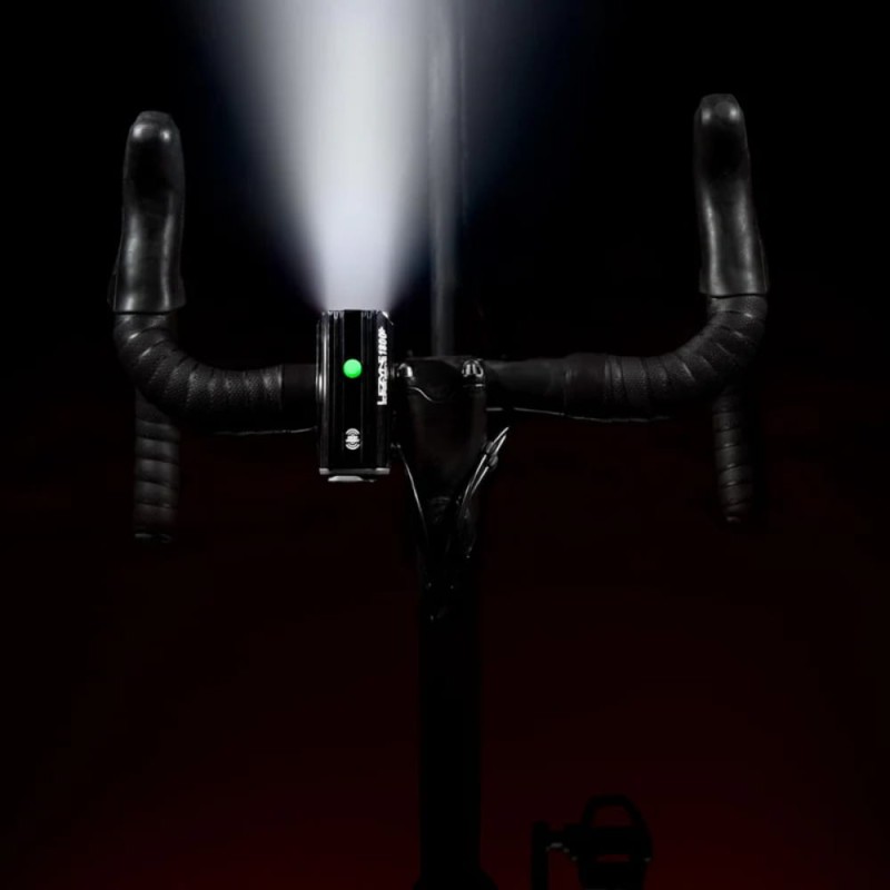PerformanceLEDS_Responsive_1200x1200_R1-1800.jpg
