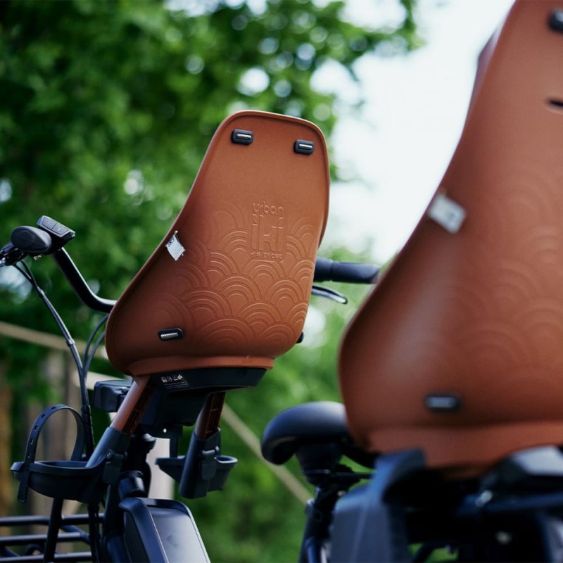 urban-iki-przedni-fotelik-bio-kolor-brown-black-ne (1).jpg