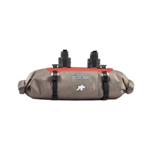 Torba na kierownicę Assos x Ortlieb Handlebar-Pack Dark Sand Rooibos 9L