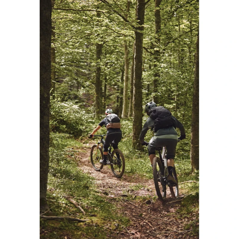 kask-rowerowy-abus-modrop-16.jpg