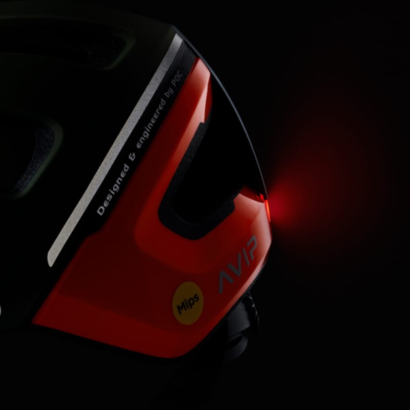 kask-rowerowy-poc-omne-beacon-mips-bialo-czarny-5.jpg