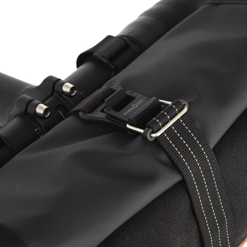 zestaw-toreb-na-kierownice-restrap-holster-bar-bag-plus-14l-6.jpg