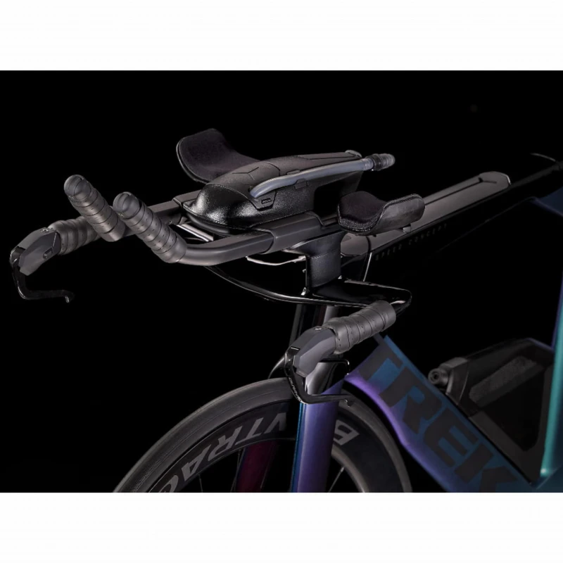 Rower triathlonowy Trek Speed Concept SLR 7 2025 Emarald Iris - widok kierownicy z boku