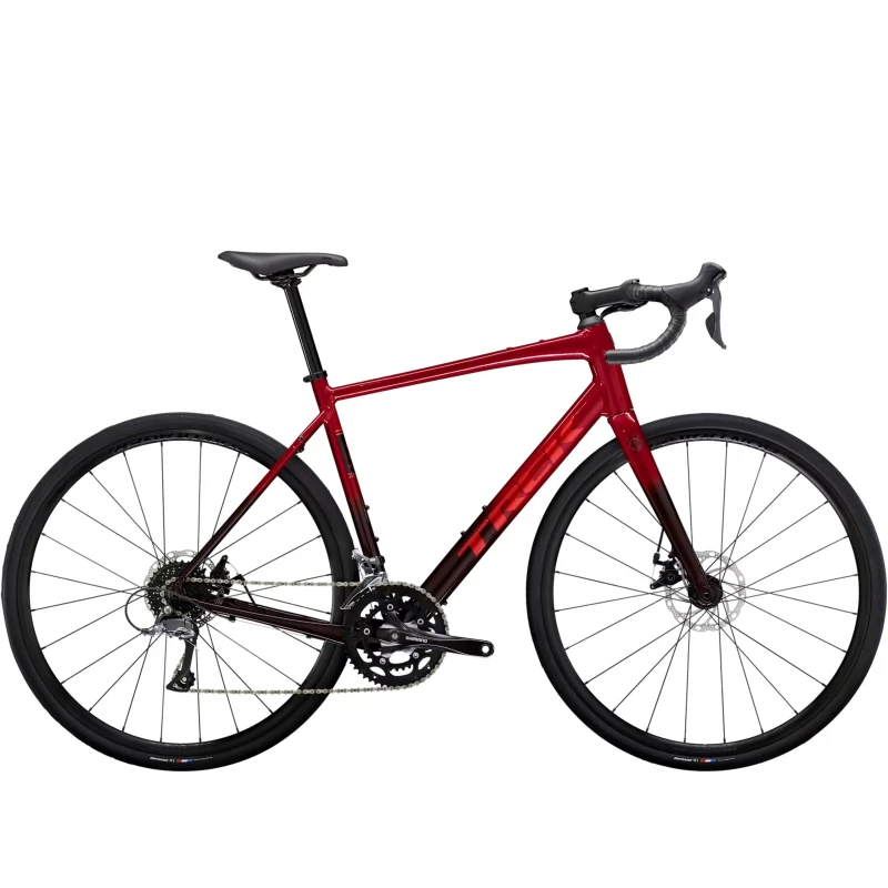 Rower szosowy Trek Domane AL 2 Gen 4 2026 Czerwony - widok z boku