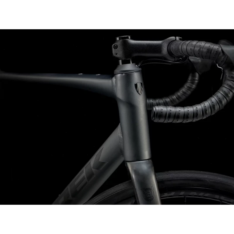Rower szosowy Trek Domane AL 2 Gen 4 2026 Grafitowy - mostek