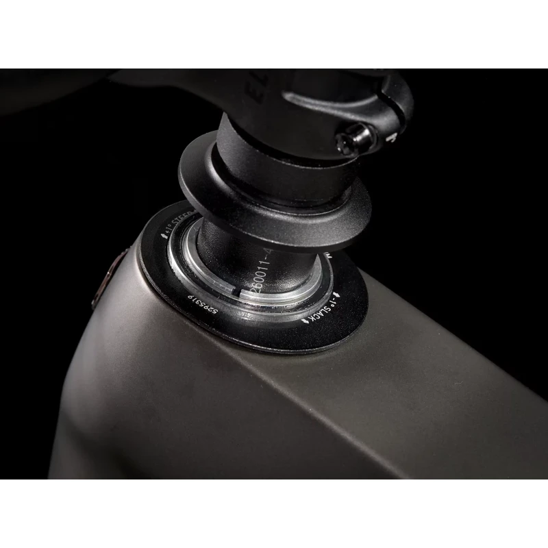 Rower MTB Trek Fuel EX 9.8 GX AXS Gen 6 Niebieski - regulacja