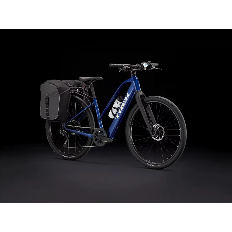 Rower elektryczny Trek Dual Sport+ 2 Stagger Szary - widok z akcesoriami