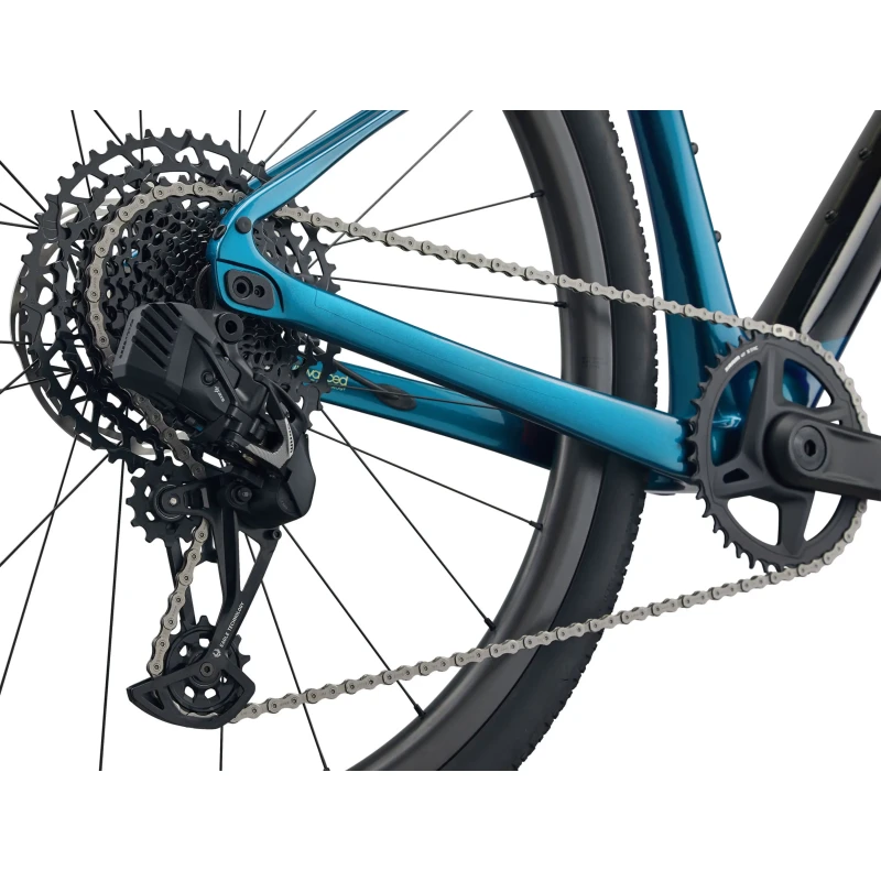 Rower gravel Giant Revolt X Advanced Pro 2 Black:Sea Sparkle - łańcuch