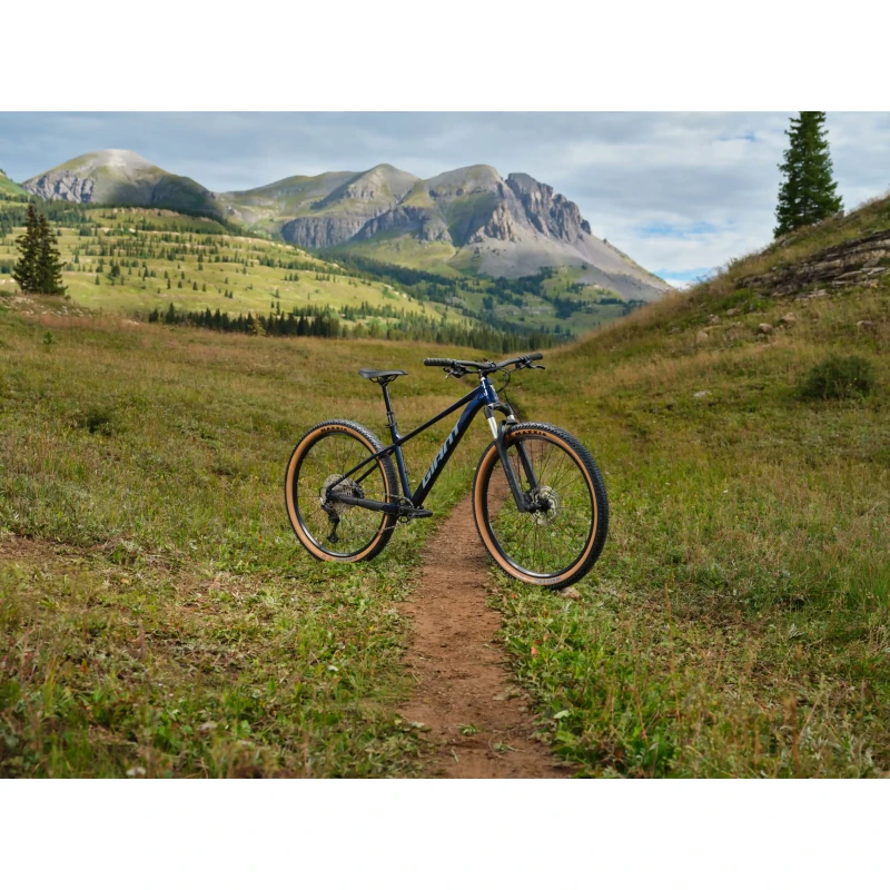 Rower MTB Giant Talon 0 Ultra Navy - rower w plenerze