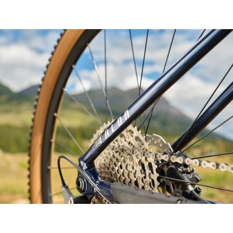 Rower MTB Giant Talon 0 Ultra Navy - widok tarczy