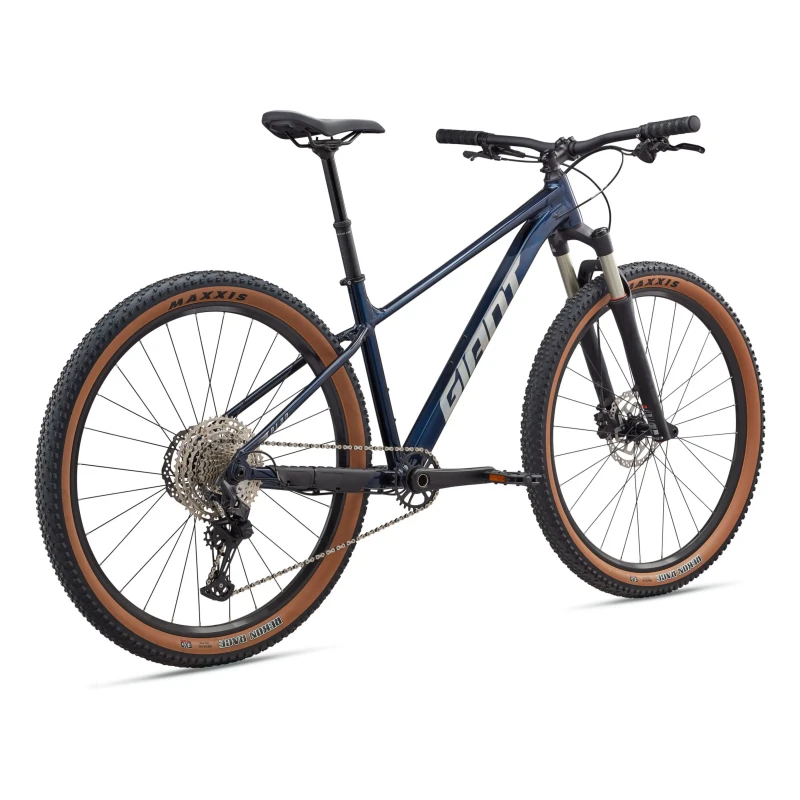 Rower MTB Giant Talon 0 Ultra Navy - widok z tyłu