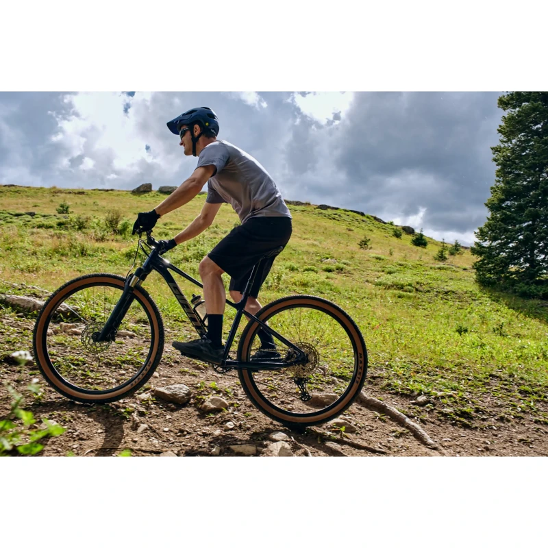 Rower MTB Giant Talon 0 - widok w trakcie jazdy