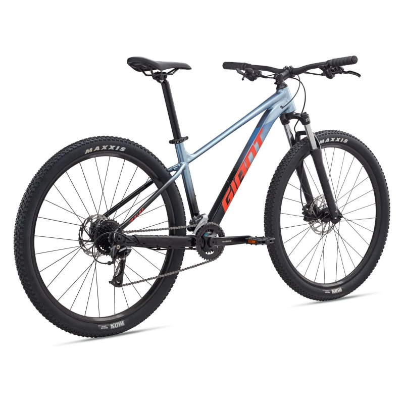 Rower MTB Giant Talon 3 Srebrny - widok z tyłu