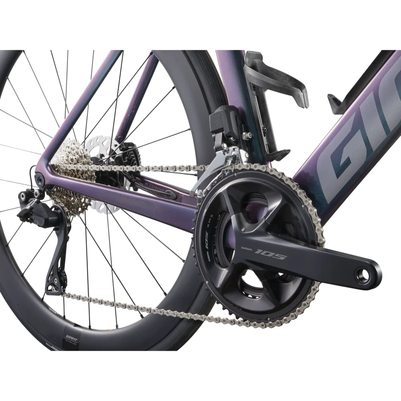 Rower szosowy Giant Propel Advanced 1 Blue Dragonfly - widok korby.webp