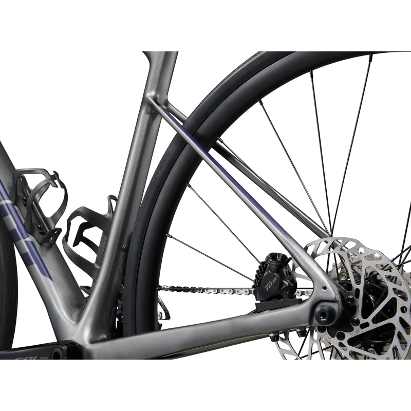 Rower szosowy Giant Defy Advanced 1 Charcoal:Milky Way - piasta