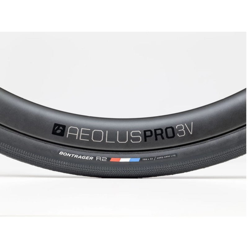 opona-szosowa-bontrager-r2-hard-case-lite-2.jpg