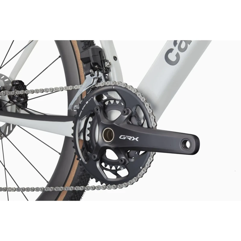 Rower gravel Cannondale SuperX Carbon 2 Biały - widok korby