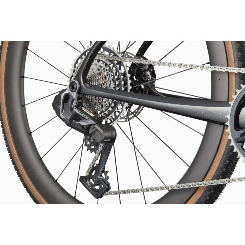 Rower gravel Cannondale SuperX Carbon 1 Brązowy - widok piasty