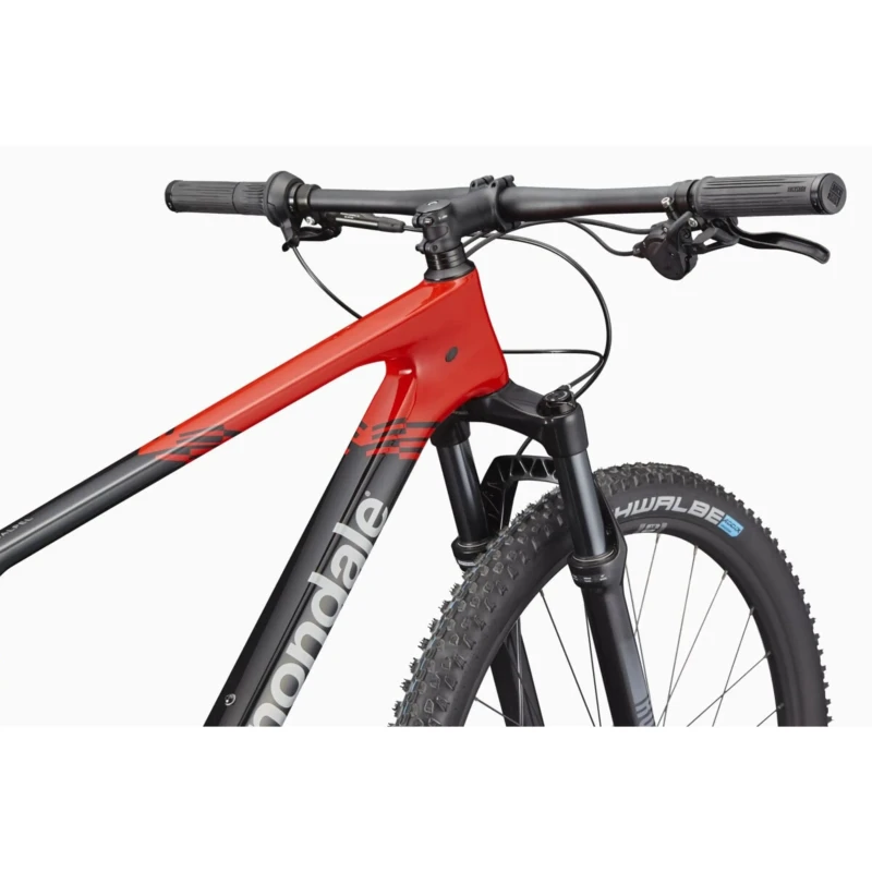 Rower MTB Cannondale Scalpel HT Carbon 3 Czerwony - widok ramy i kierownicy