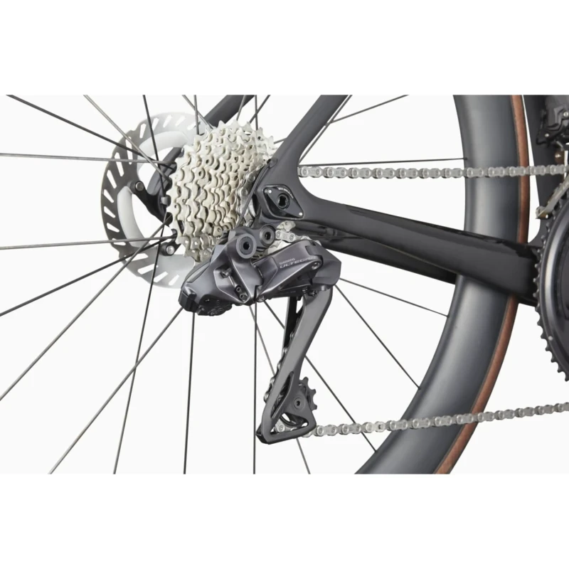 Rower szosowy Cannondale SuperSix EVO Hi-MOD 2 Czarny - widok piasty i łańcucha