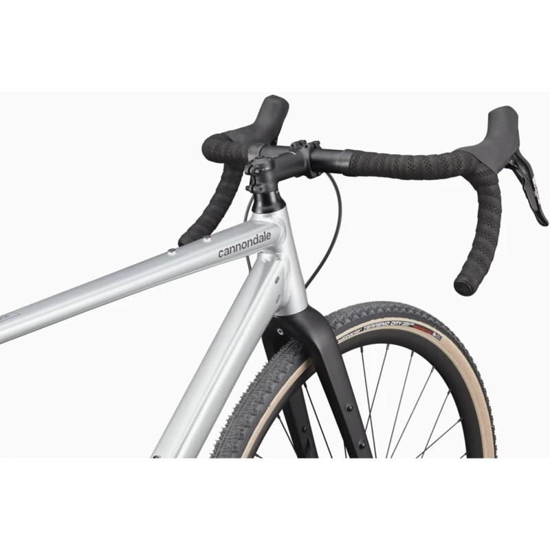Rower gravel Cannondale Topstone Apex 1 Mercury - widok kierownicy