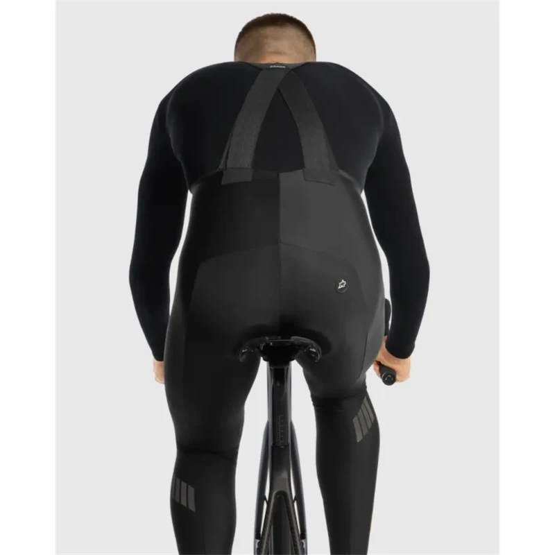spodnie-kolarskie-assos-endurance-thermobooster-s11-6.webp