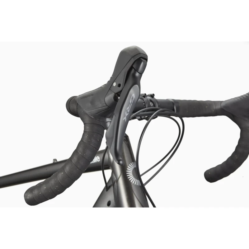 Rower gravel Cannondale Topstone 1 Czarny - widok kierownicy i gripów