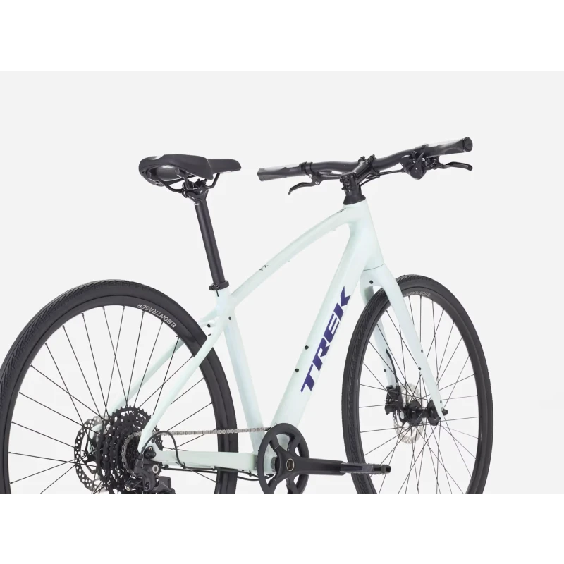 rower-fitness-trek-fx-3-z-wysokim-przekrokiem-gen-4-mietowy-2.webp