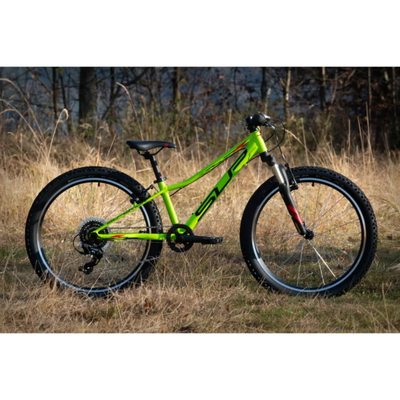 Rower dziecięcy Superior Racer XC 24 Limonkowy - widok z boku