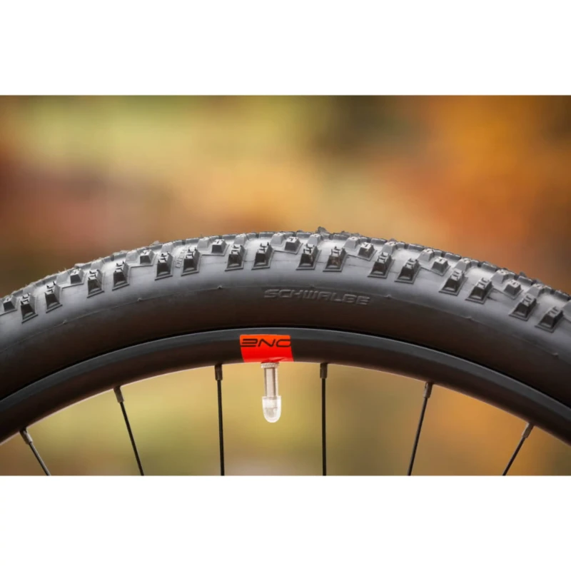 Rower Superior XC 819 Czarny - widok opony