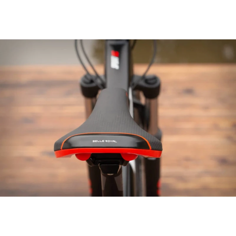 Rower Superior XC 819 Czarny - widok siodełka