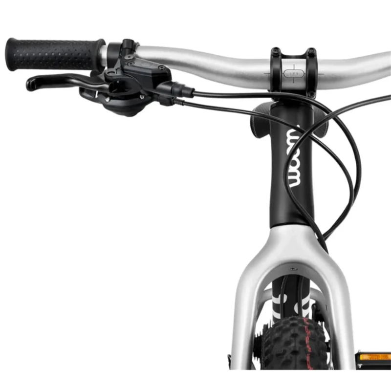 Rower młodzieżowy Woom Off 6 Czarny - widok kierownicy