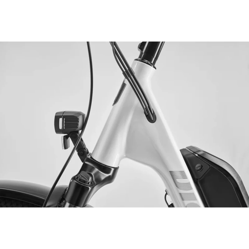 Rower elektryczny Diamant Zing Trip Core z wysoką ramą 400Wh Czarny - wspornik kierownicy