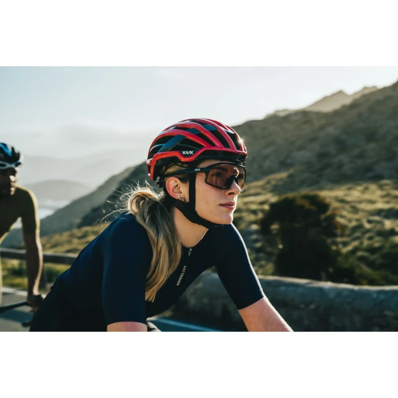 kask-rowerowy-kask-valegro-czerwony-7.webp
