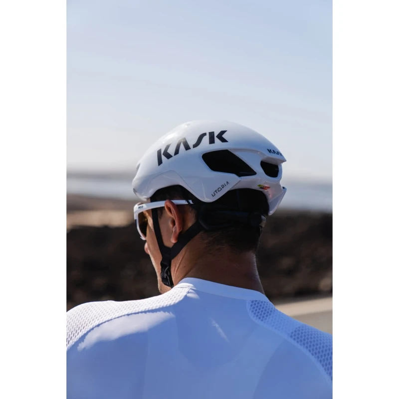 kask-rowerowy-kask-utopia-y-bialy-matowy-6.webp