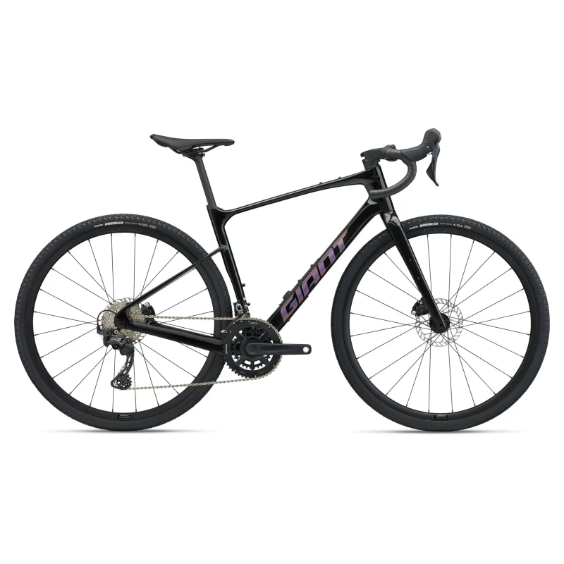 rower-gravel-giant-revolt-advanced-2-2025-carbon-1.webp